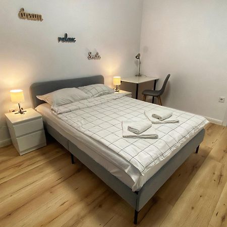 Emma'S Sweet Apartment - Close To Varna Centre Ngoại thất bức ảnh