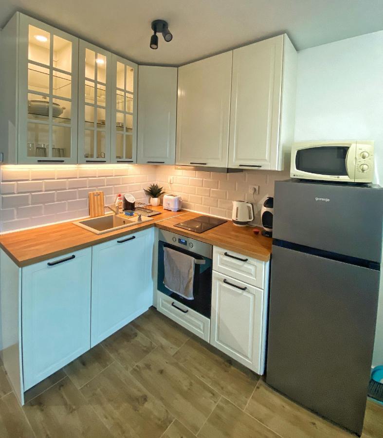 Emma'S Sweet Apartment - Close To Varna Centre Ngoại thất bức ảnh